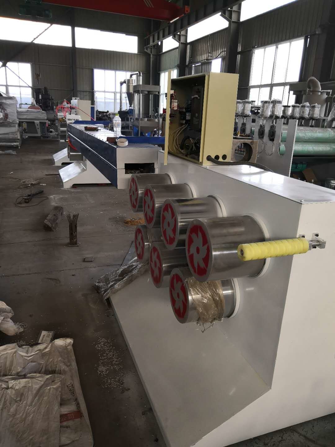 Red Color Monofilament Extruder Machine Single Screw Extruder For Rope / Fiber