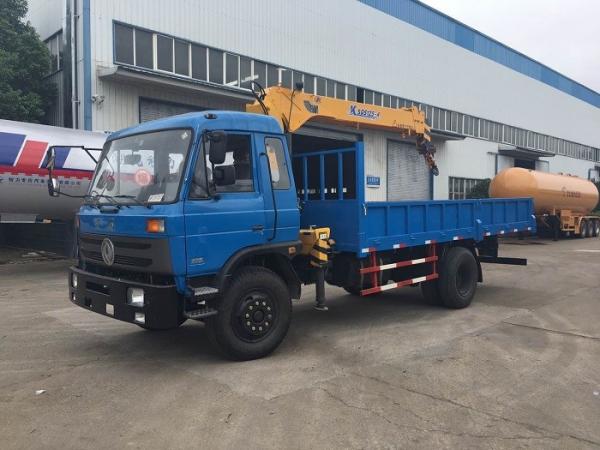 6 Wheel Truck Mounted Hydraulic Crane , 5 Tons XCMG Powerful Truck Mounted