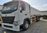 A7 6 * 4 Oil Delivery Truck 380 Horse Power Q345 Material With 20cbm Tank