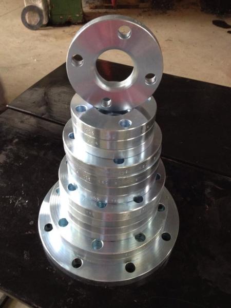 Seamless Finish Flanged Pipe Fittings Tolerable Wear Tear Resistant Easy