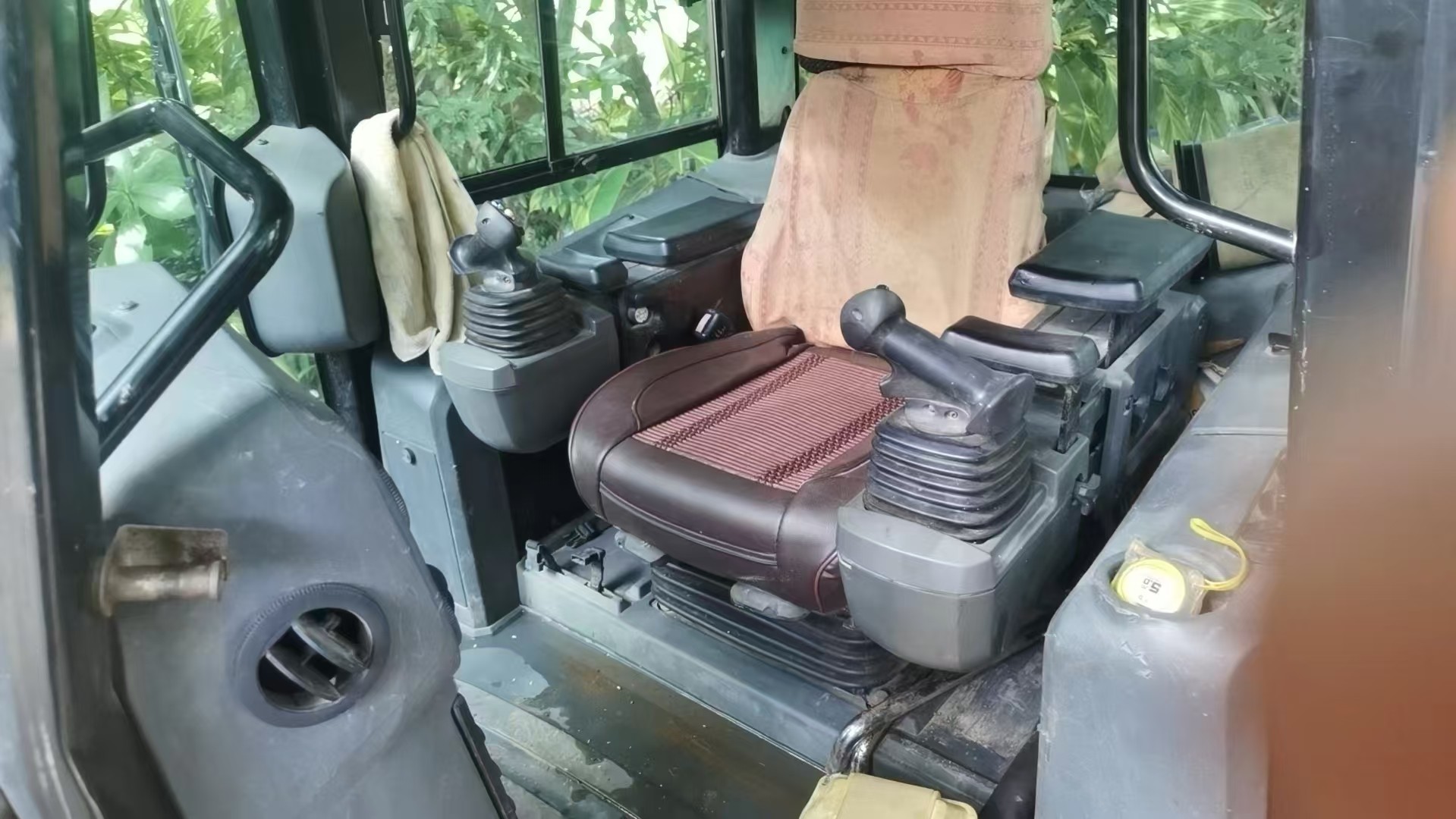 Cat D3k 7795kg Used Bulldozer 60.5kw Mini Small Bulldozers Japan