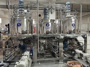 China High Shear Homogenizing Vacuum Emulsifier Mixer Lotion Emulsifying Machine wholesale