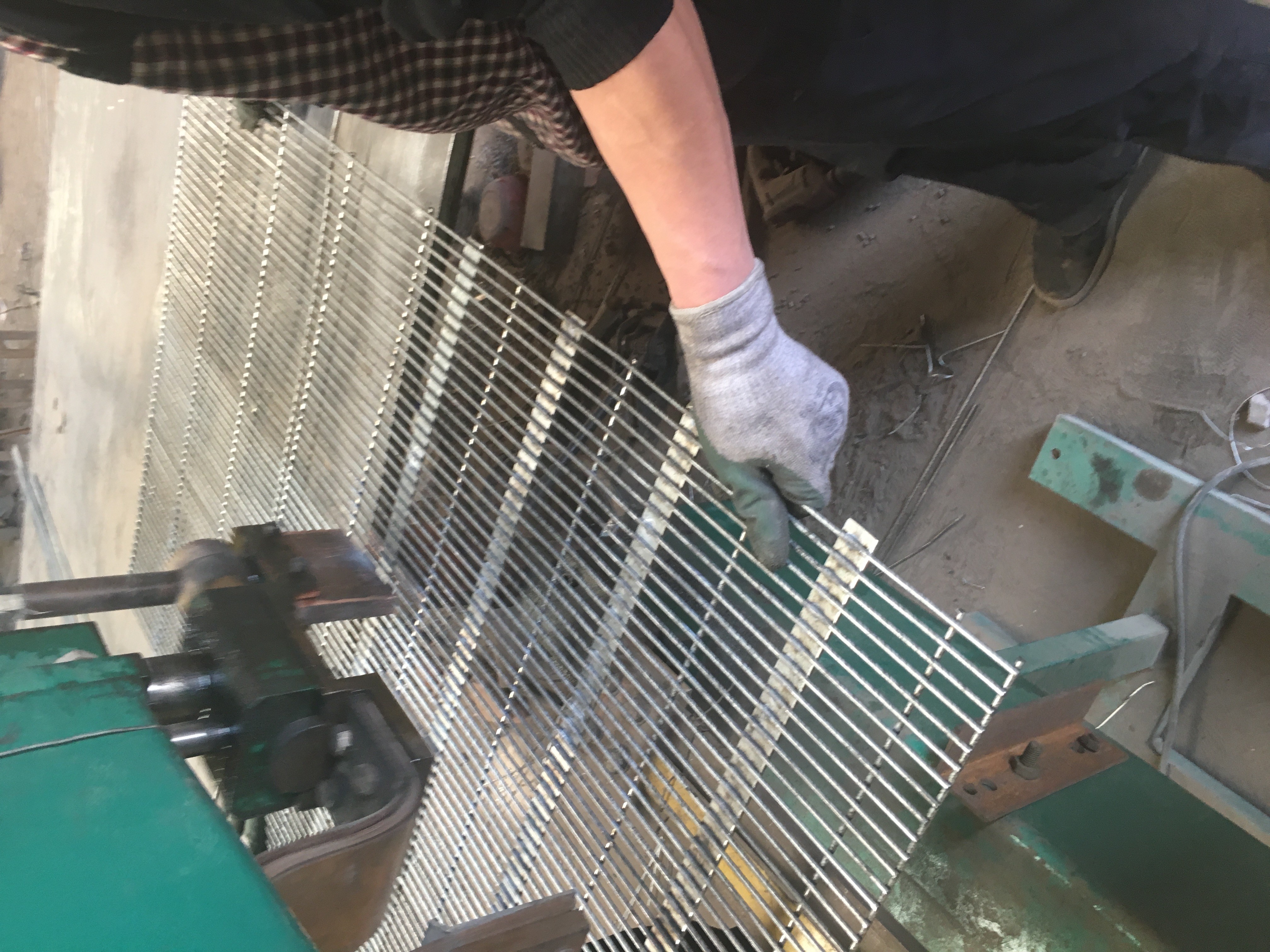 ultra 358 vinyl welded mesh security fencing 4mm 76.2*12.7mm for prisons, airports, laboratories, secure hospitals