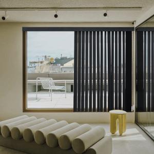 China Vertical Sliding Door Blinds Window Curtain Venetian For Privacy wholesale