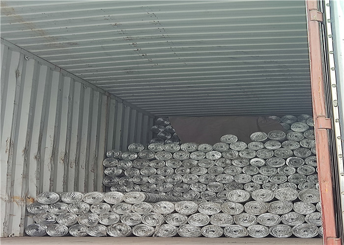 1.35mm Diameter Galvanized Steel Welded Wire Mesh Square Hole 3x3
