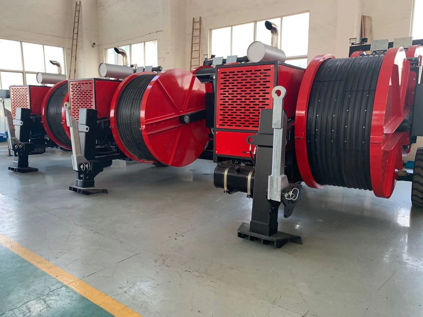 77kw(103hp) Max Tensioner 9Ton Transmission Line Stringing Equipment