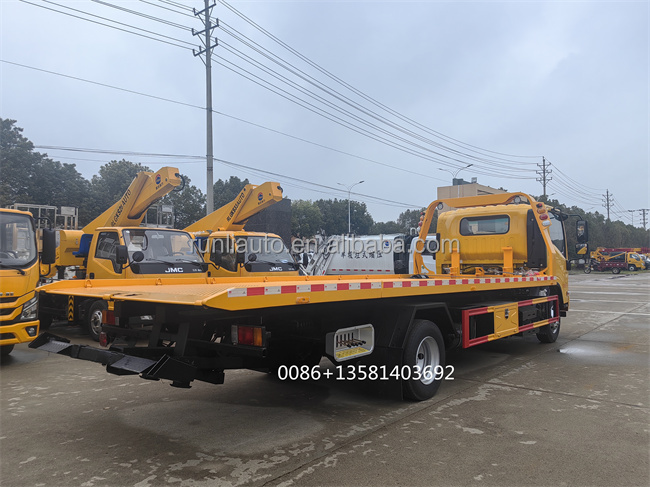 High Quality Brand 6ton 8ton Towing Equipment Flat Bed Tow Truck