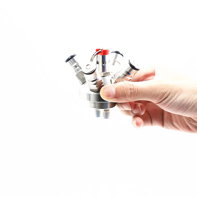 Five Clover Ball Lock Mini Keg , 18/8 Stainless Steel Ball Lock Tapping Head