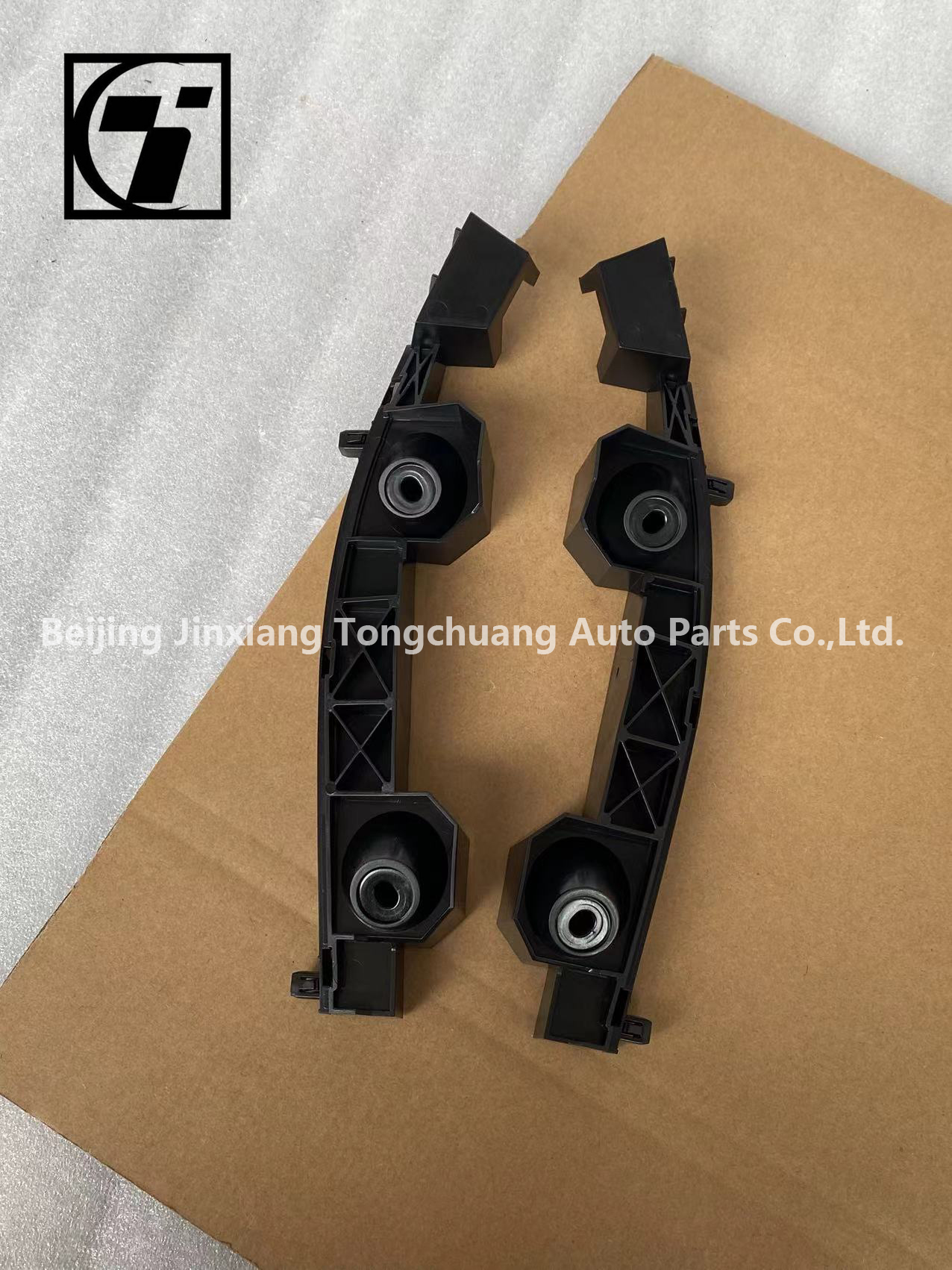 Foton P1531020012A0 Front Bumper Positioning Bracket First Generation GRATOUR ix5 MPV