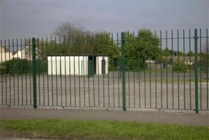 China Blunt Top / Vertical Bar Ornate Metal Fencing High Compressive Strength wholesale