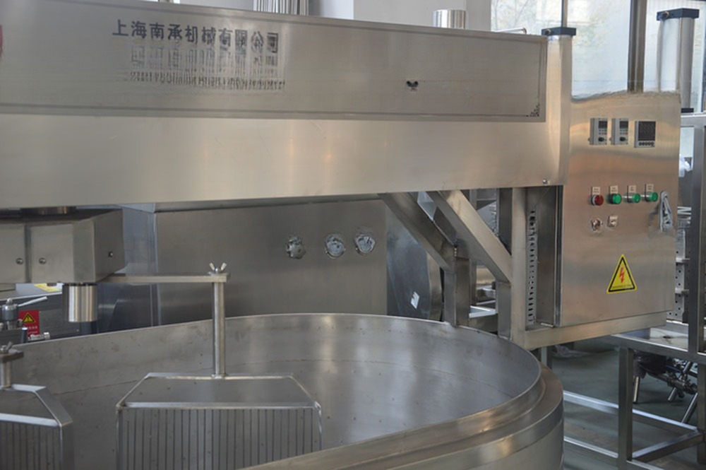 17.5KW Homogeneous Emulsifying Vat Jacketed Cheese Vat for Large-scale Production