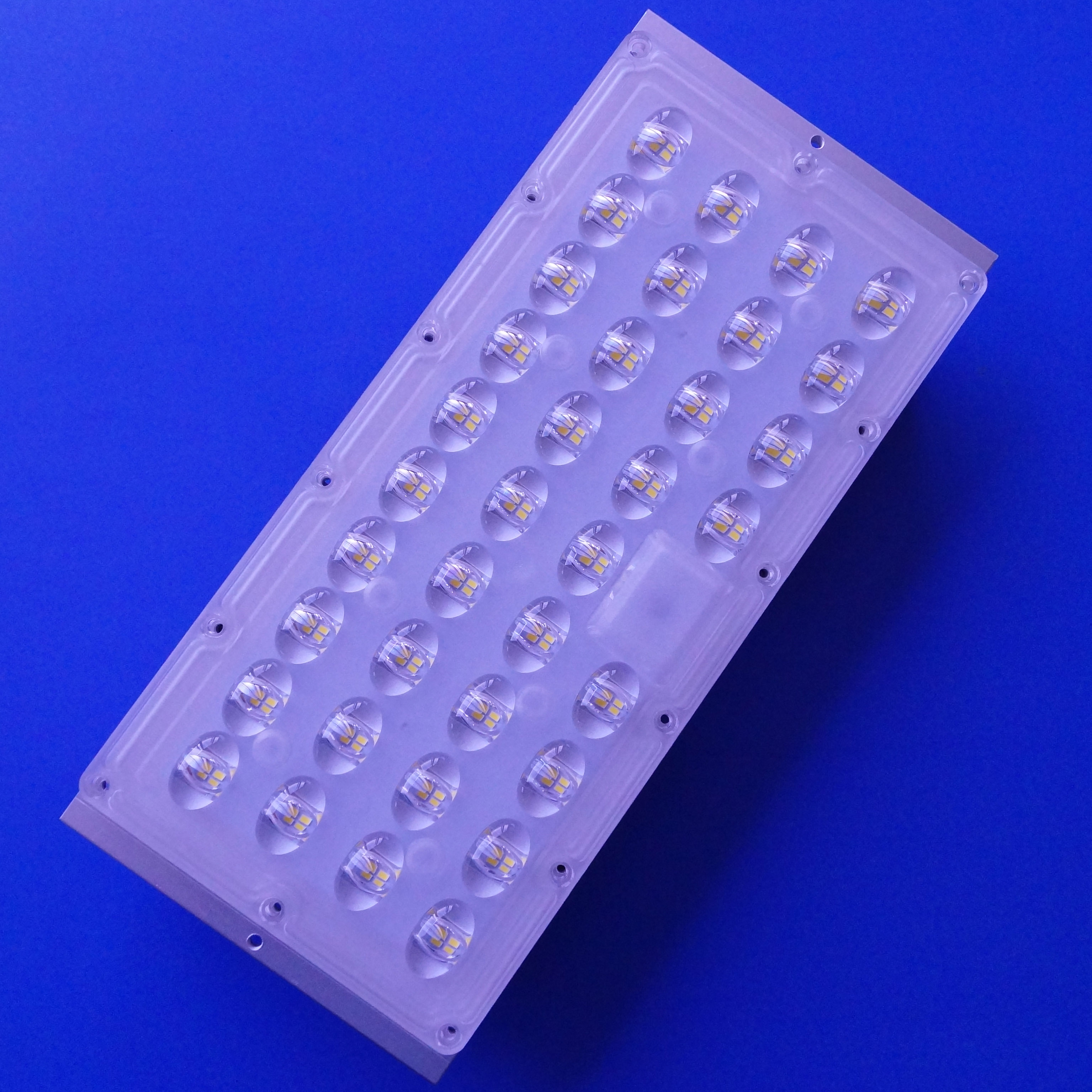 3030 SMD Led Outdoor Street Light Fixtures Module 100 Watt 253x120mm 151x81 Degree