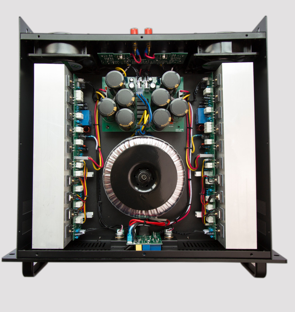 Class AB 2 Channel Power Amplifier 2x450W With 8 Omega Stereo Output