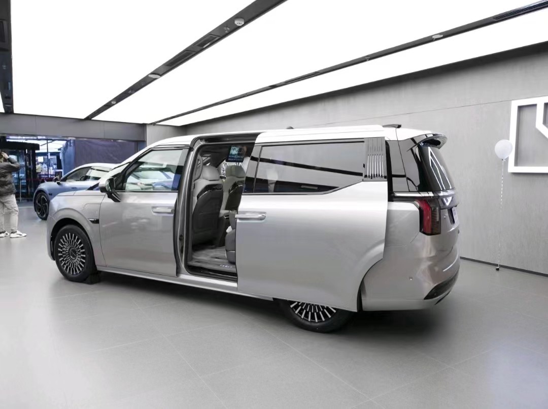ZEEKR 009 ME Version 2022 Medium And Large MPV Pure Electric EV Car New