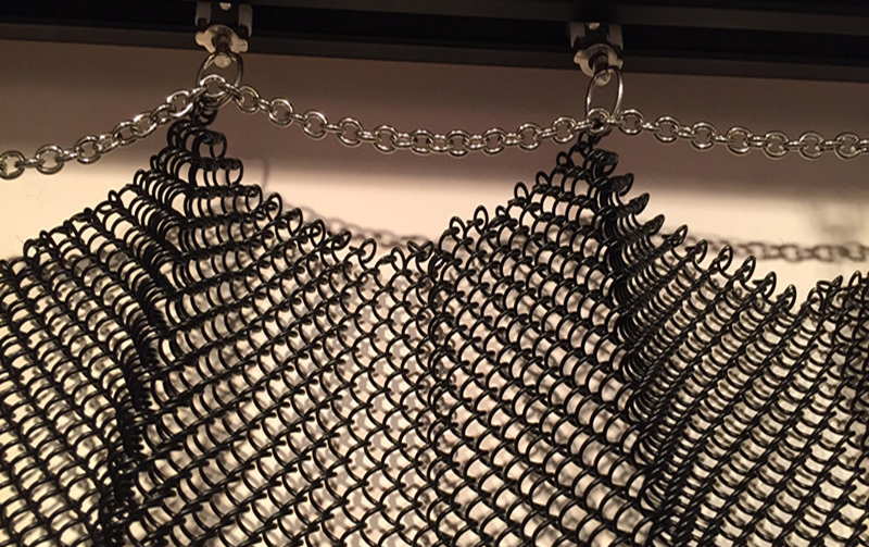 Gold Metal Aluminium Chain Link Fence Screen 5mm hole 2KG/M2