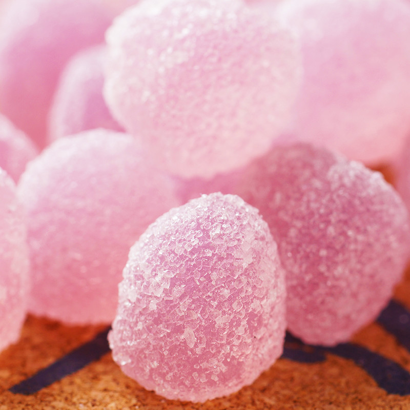 Grape Flavor Custom Gummy Candy , Gelatin Gummy Ball Candy In Bottle