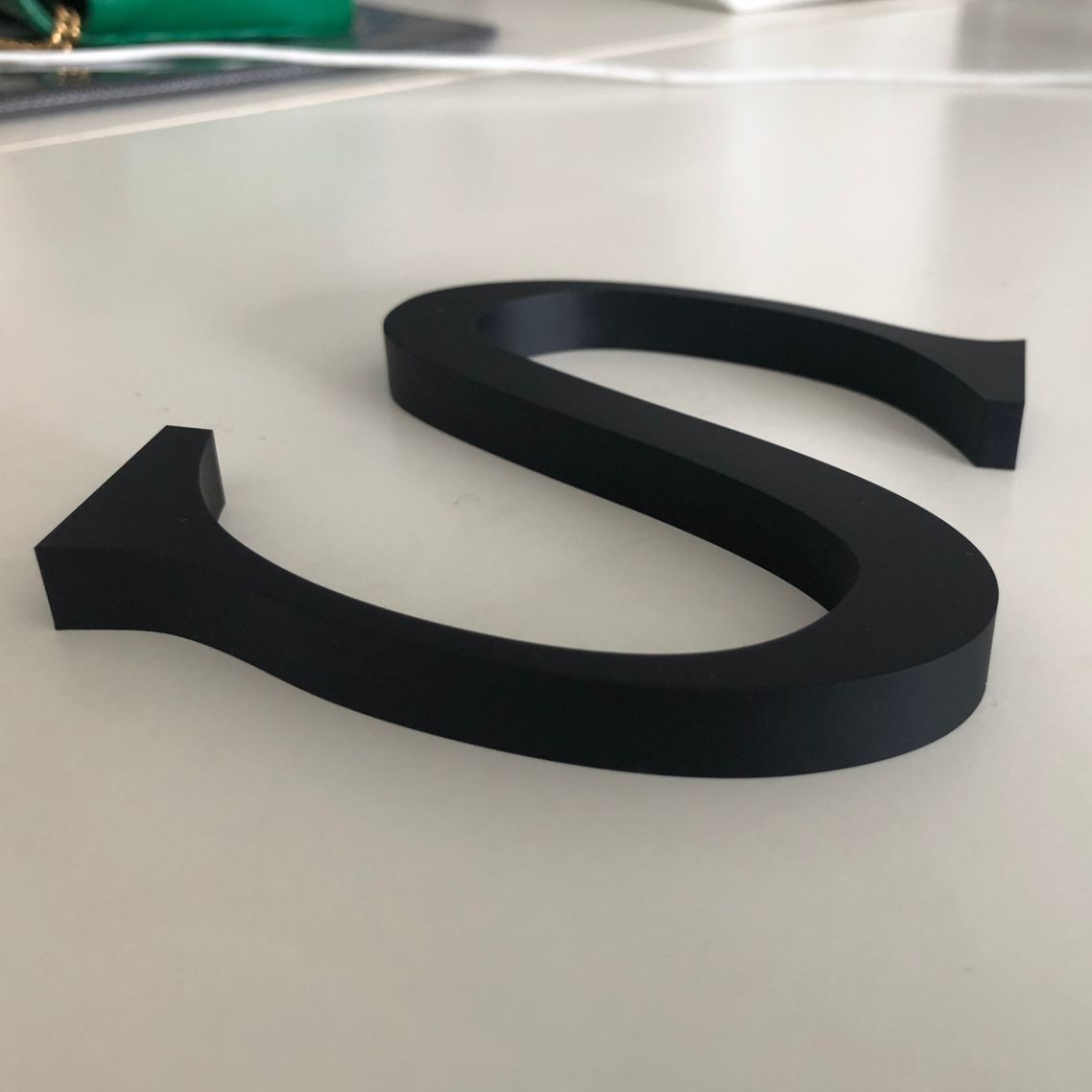 Customized Shape LED Letter Signage Lightweight Acrylic 3D Letter Light Signs