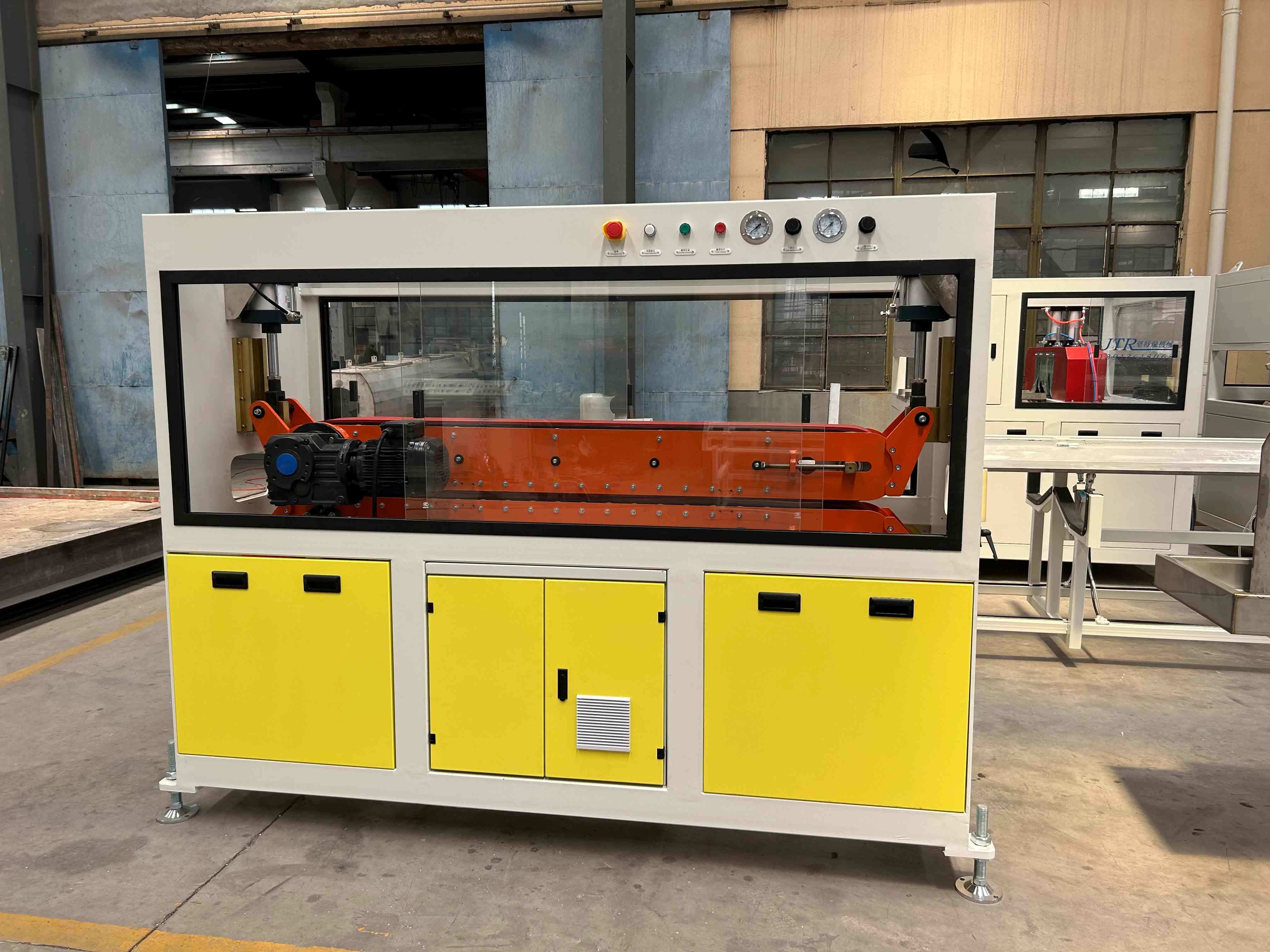 16-63mm PPR Pipe Extrusion Line with Vacuum Calibration Spraying Cooling Tank Machines