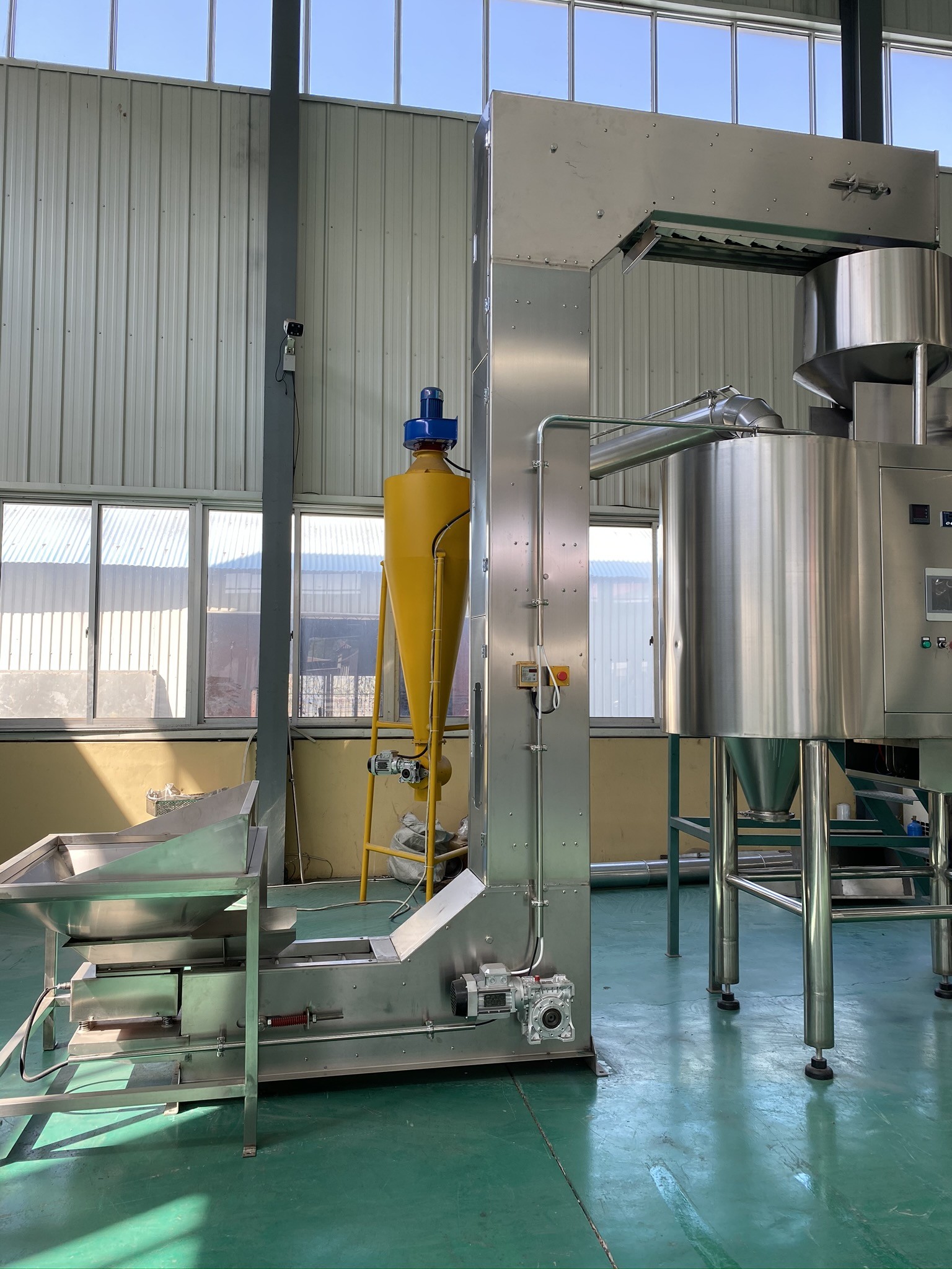 Automatic 304 Stainless Steel Air Peanut Blanching Machine Air Peeling Machine