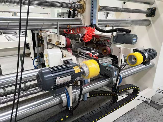 Semi-Automatic Double Pieces Corrugated Carton Box Stitching Machine for Performance