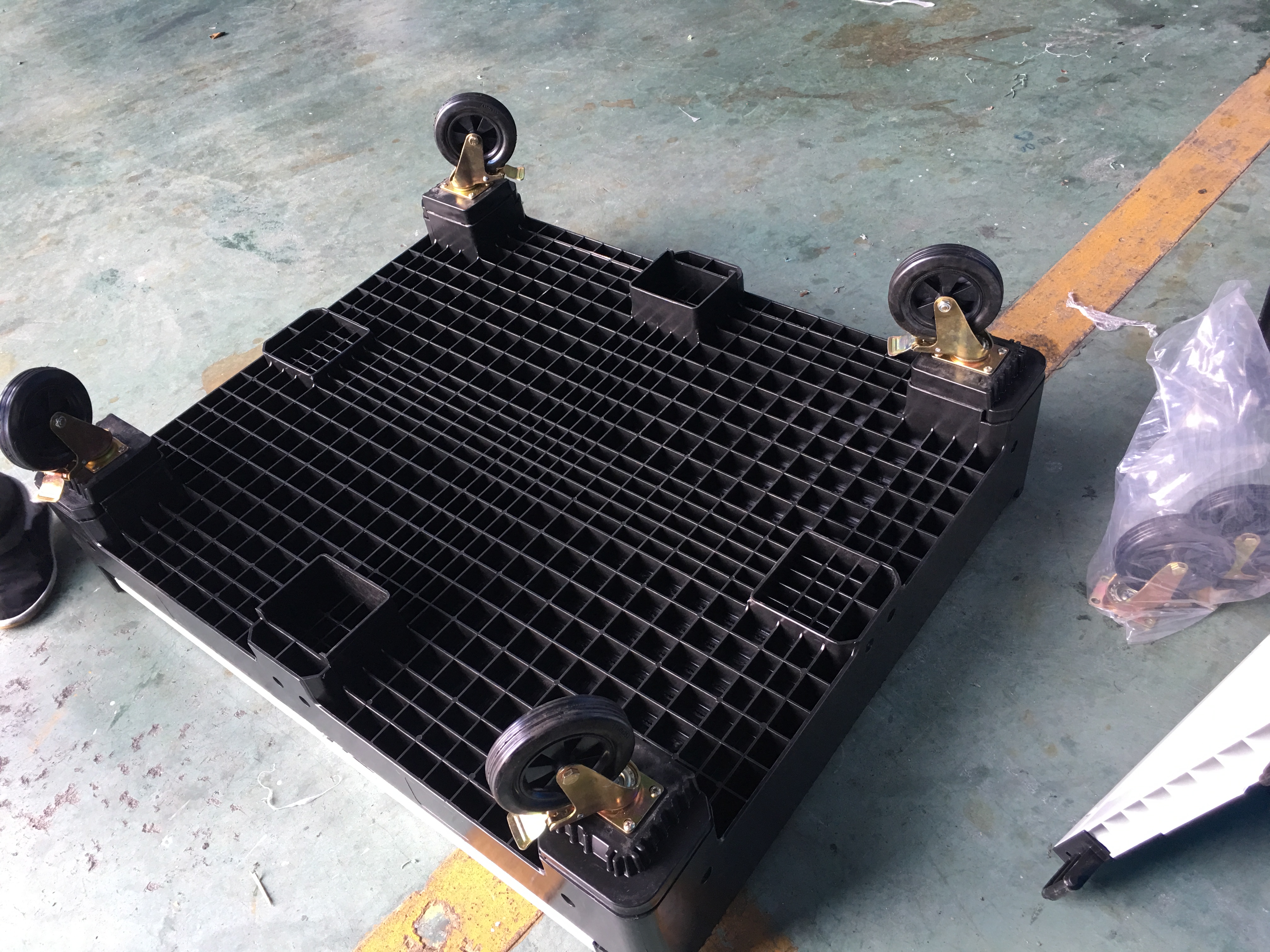 1200*1000*810mm plastic pallet box closed foldable collapsible pallet box container bulk storage container