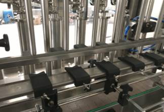 Multicolor Chocolate Sauce Bottling Equipment 100g To 1000g With Heating System