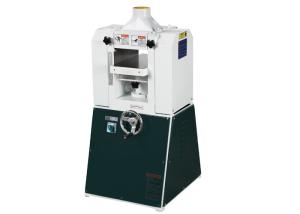 China High Precision Woodworking Thicknesser Convenient Built - In Vacuum Cleaner wholesale