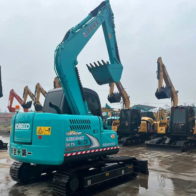 Mini Excavator Used Kobelco SK75 Crawl Excavator 0.4m3 Bucket Capacity