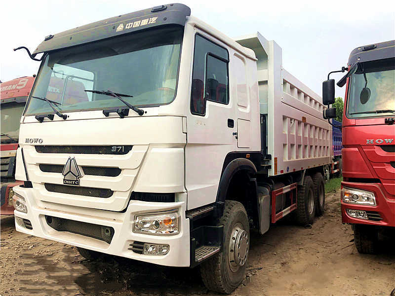 Fairly Used Direct Selling 10 Wheels 375HP Used HOWO 50 Ton Used Heavy Duty Truck for Africa Market