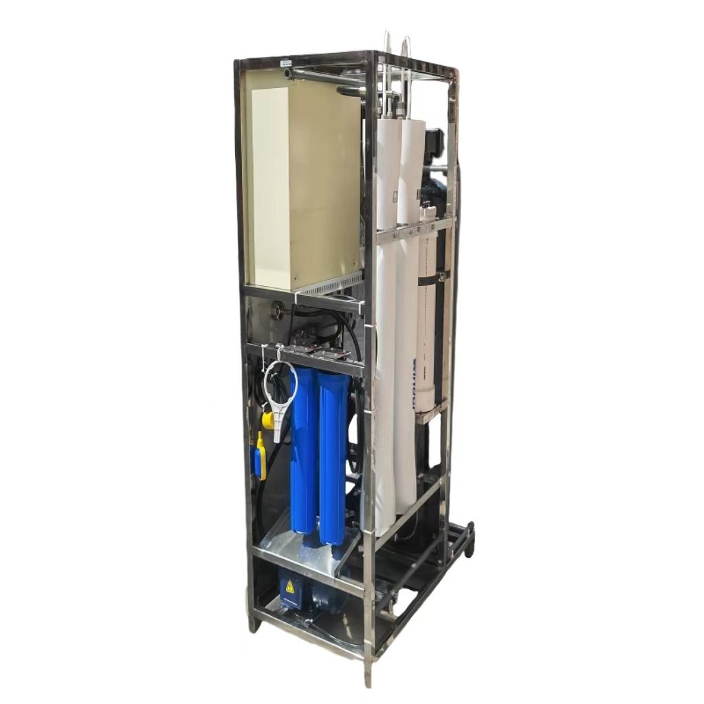 Smart Desalination Machine Turns Salt Water Into Fresh Water