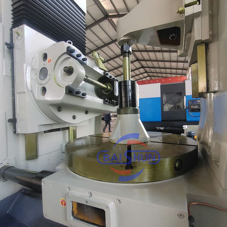 YK3180 4axis 5axis CNC Gear Hobber Vertical Gear Cutting Machine