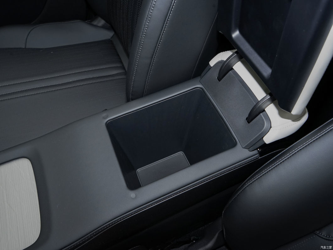 New Energy Vehicle Geely Galaxy L7 Hybrid 1.5t Phev Plus in Hybrid EV Car Electric SUV Car