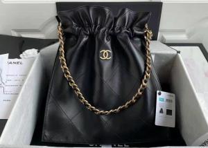 China Bucket Genuine Leather Shoulder Handbag , 30cm Black Chain Handbag wholesale