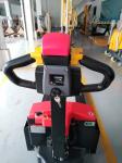 Small Electric Pallet Truck 1500kg 12v / 210ah Battery Operated Smart Body