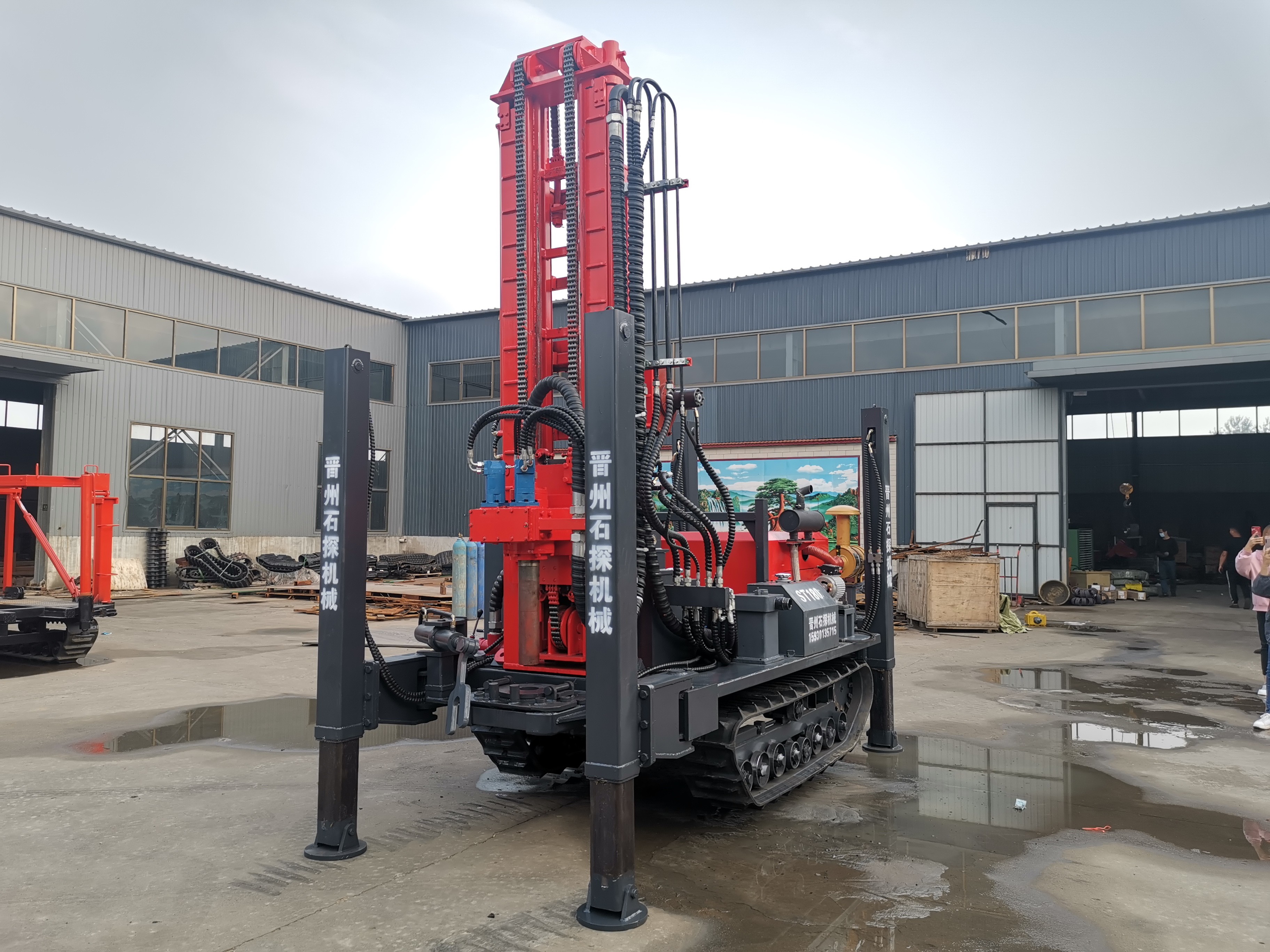 High Leg Water And Gas Dual Purpose Drilling Rig Equipped With Tires / Track