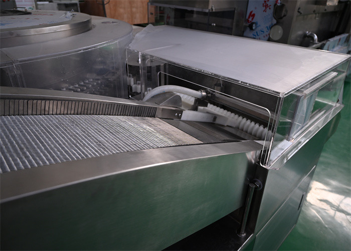 Pharm Filling Line for Ampoules Liquid Medicine Filling Machines with positive desk design structure