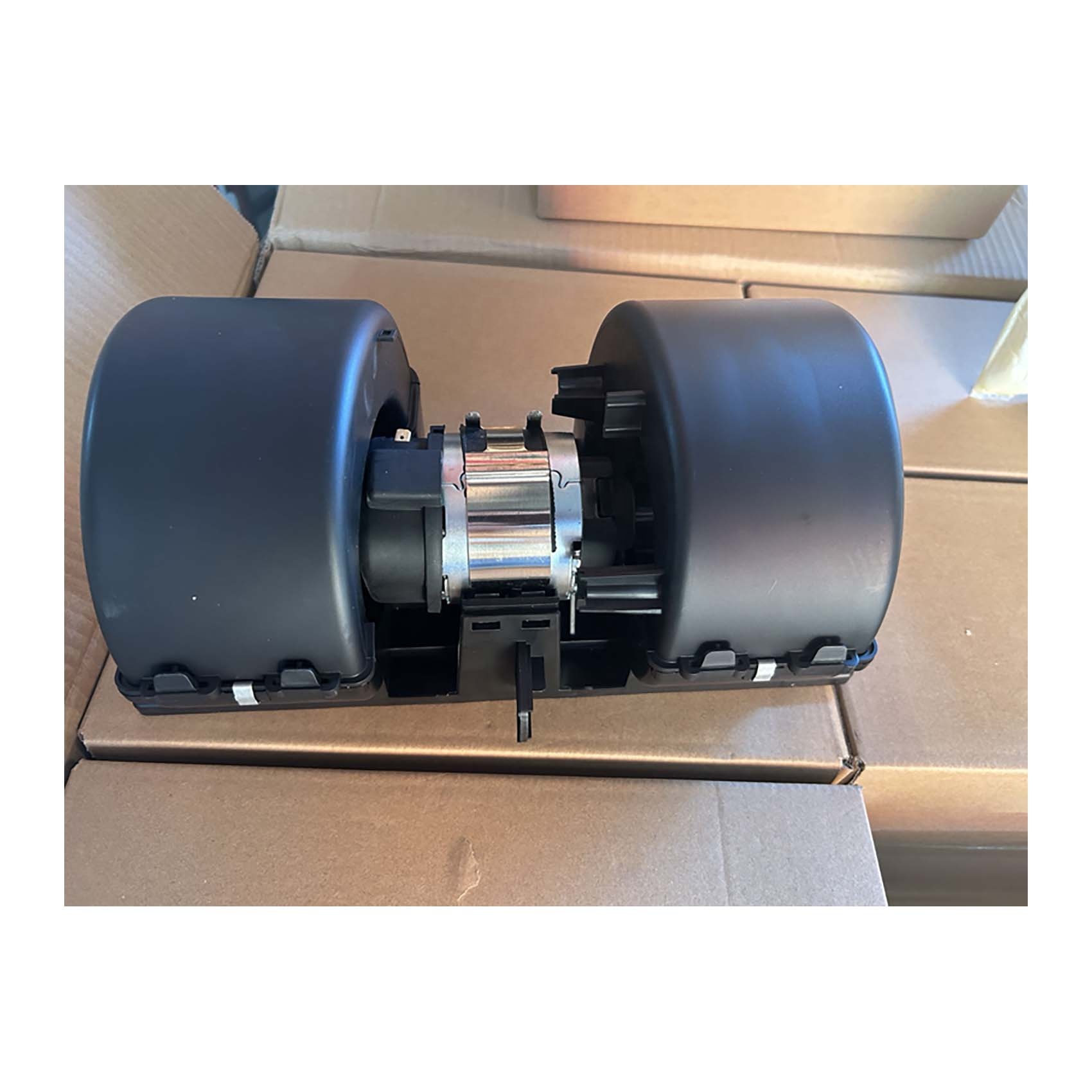 Fan Motor 20926019 for VoFh Auto Parts Heater Blower Heavy Truck 35cm * 22cm * 19cm