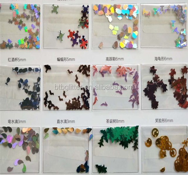 Chinese Year Occasion Red Wine Glass with LED Glitter Shapes and 5cm Plastic Number Design in Plastic Bags MOQ 100pcs