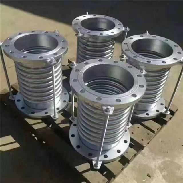 DN32 DN3000mm Expansion Flexible Bellows For Exhaust Fully Lined Tetrafluoro Compensator Water Handling
