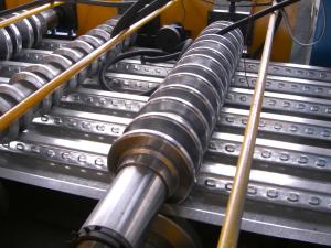 China 70mm Shaft Deck Sheet Forming Machine with 15-20m/min Forming Speed wholesale
