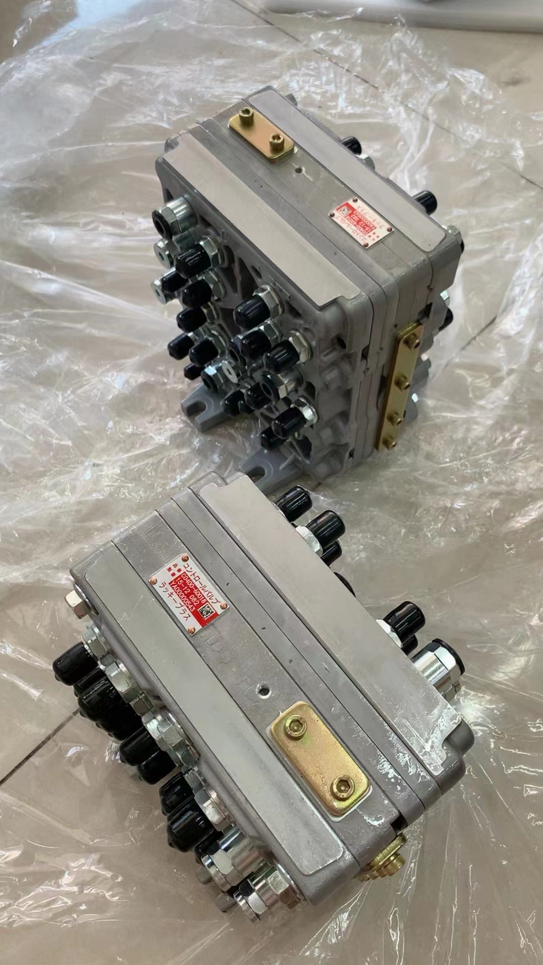 Alloy Steel Excavator Spare Parts 4486321 4470661 4645278 Signal Hydraulic Valve
