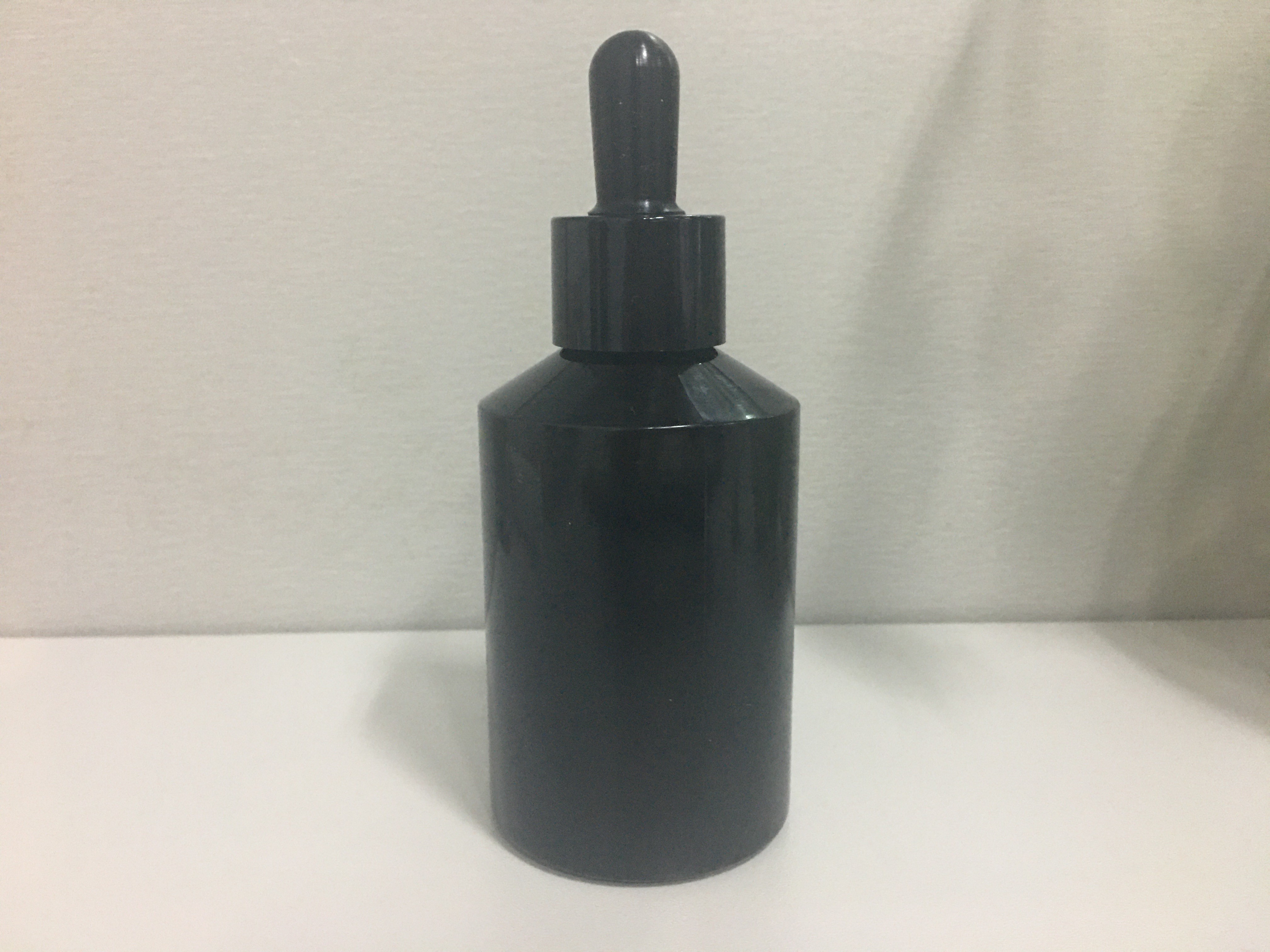 Aluminum Sprayer Cosmetic Jar Packagin With Gold Metallic Cap
