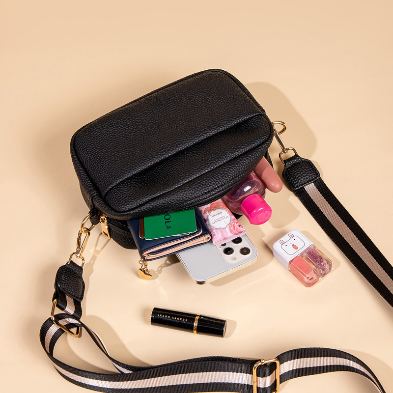 Korean Style Ladies Small Square Bag with Zipper Hasp Closure 2024 Hot Women Handbags