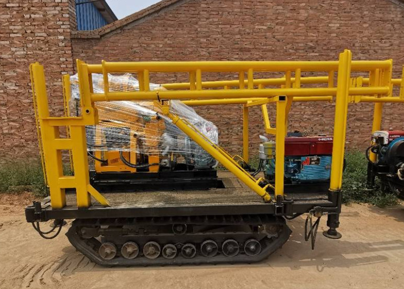 Easy Move 15kw Crawler Mounted Drill Rig For Soil Testing SPT Drilling