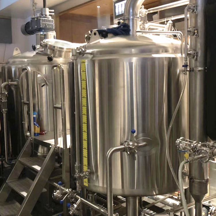 Easy-to-Operate 2.5*0.8*1.8m Stainless Steel Beer Brewing Equipment for Commercial