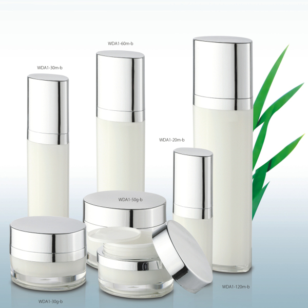 Eye Shape Acrylic Cosmetic Bottle with 61*42mm Bottle Size Sealing Type Pump Sprayer