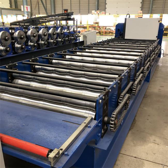 Color steel glazed tile forming machine corrugated fully automatic new design