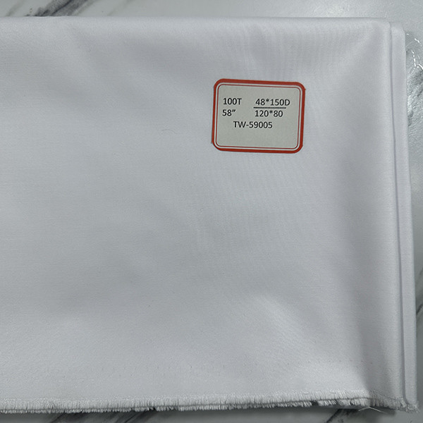 48*150D 120X80 Spun Polyester Fabric 120GSM Poplin T Shirt Fabric