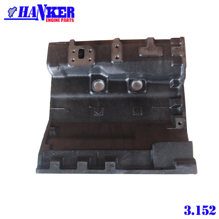 3.152 Perkins Cylinder Block In Engine , Cast Iron Cylinder Block