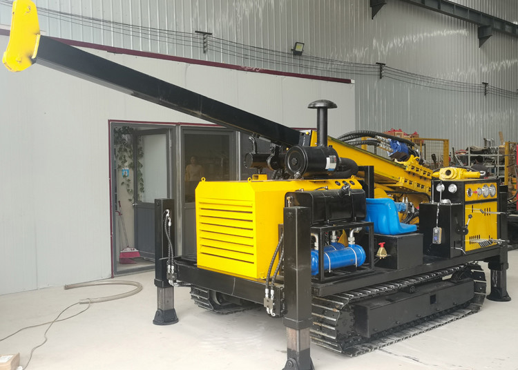 12t Mining Sampling Crawler Mounted Drill Rig Vehicle Travel Speed Of 0-2.5km/H Rc